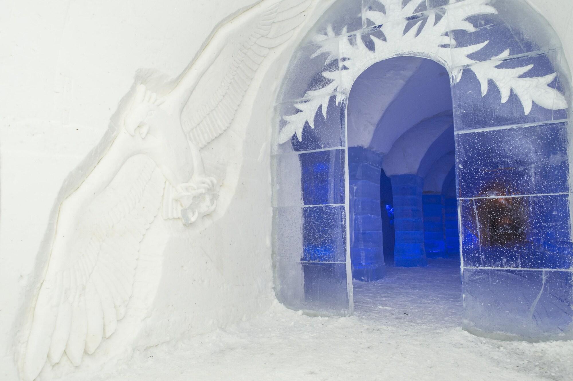 Vista Lobby Sorrisniva Igloo Hotel