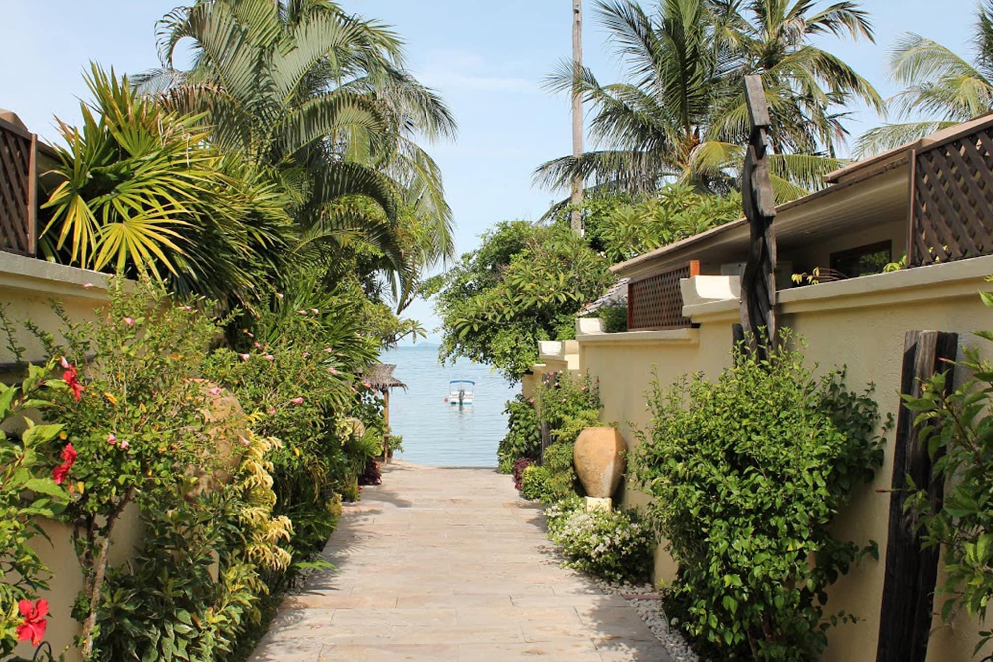 Vista Exterior The Sunset Beach Resort & Spa Taling Ngam
