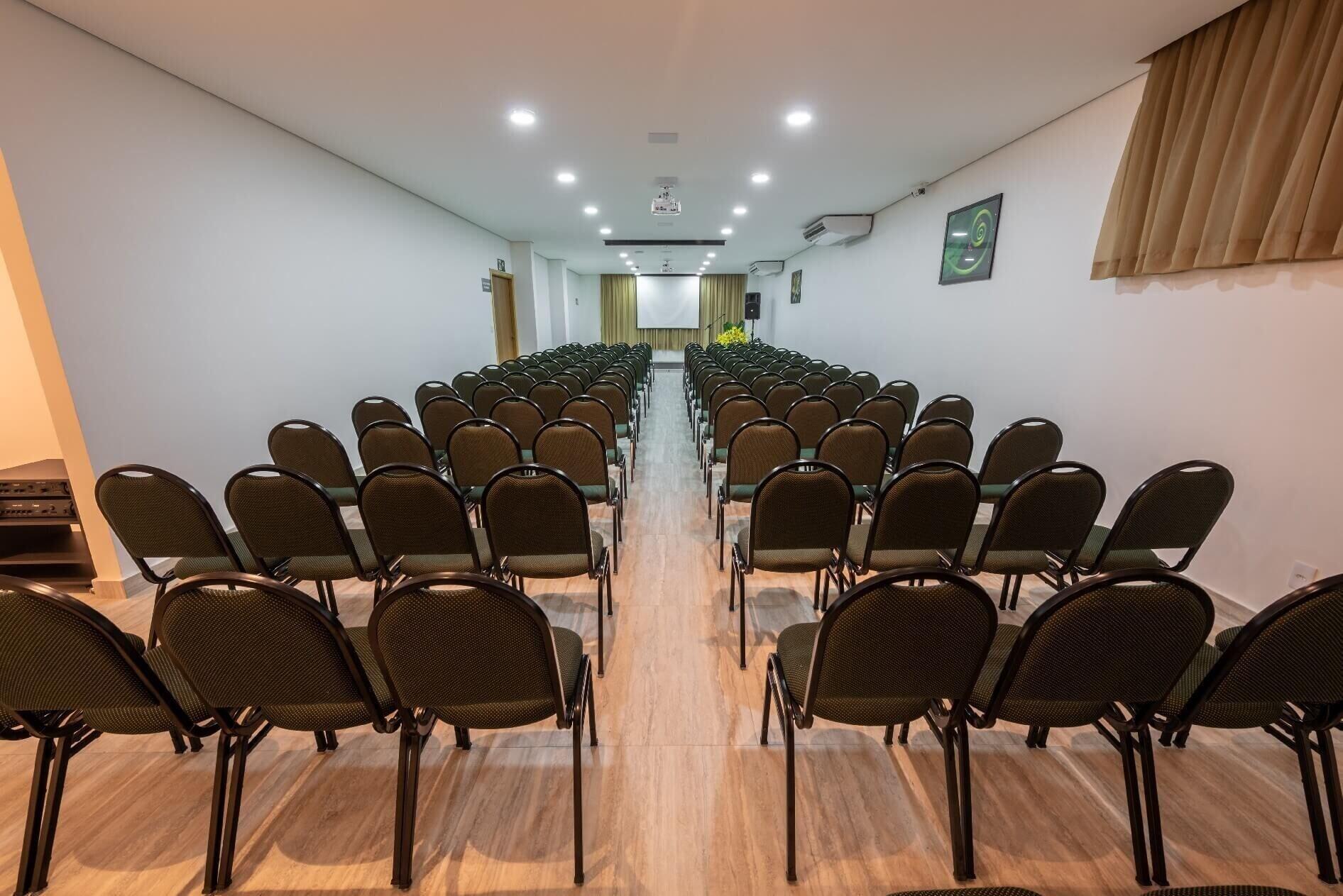 Sala de Reuniones Via Garden Varginha Hotel