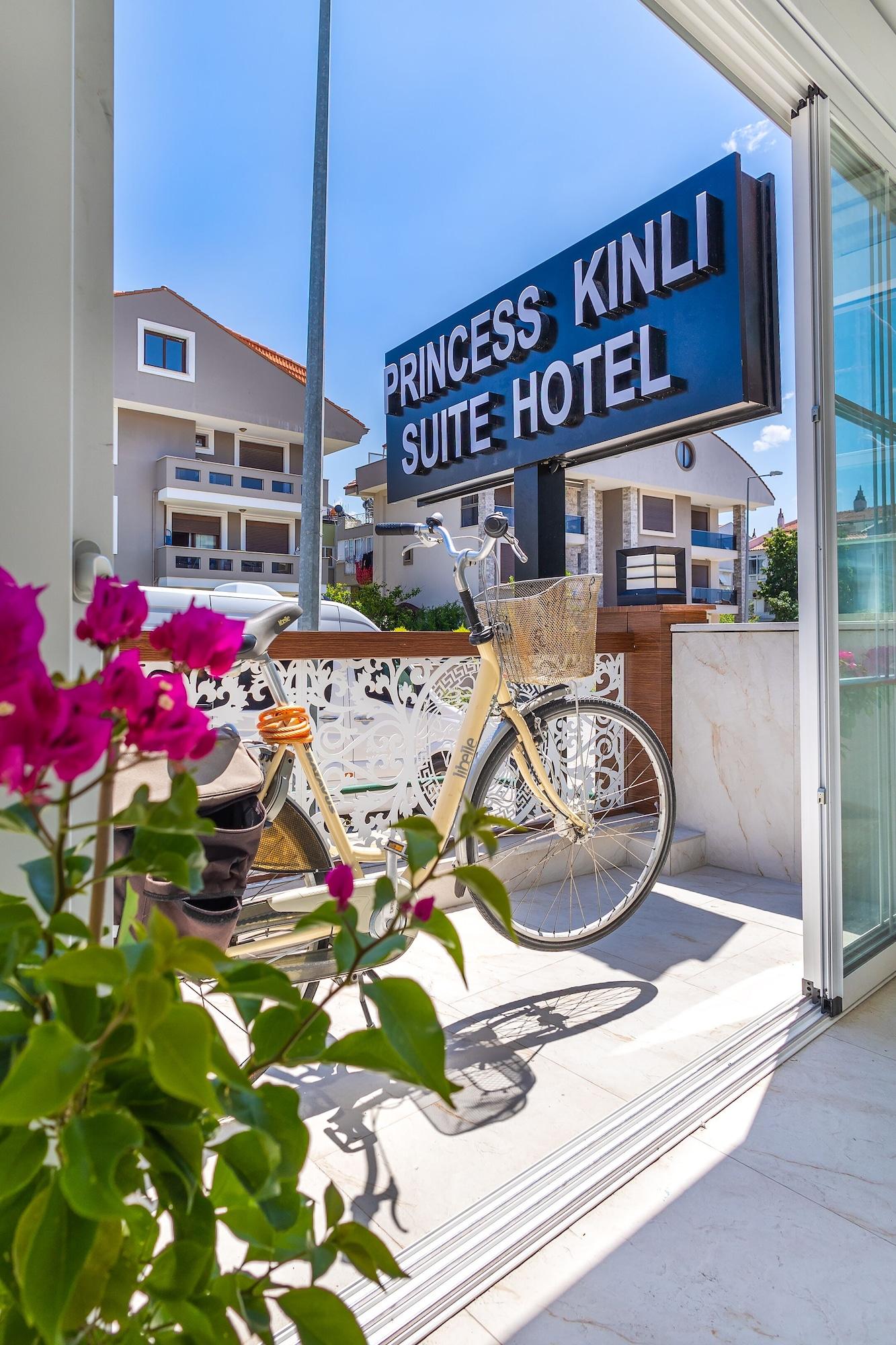 Vista Exterior Princess Kinli Suites Hotel