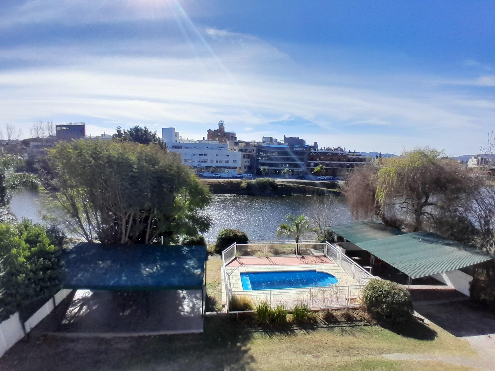 Vista Exterior HOTEL CRISTAL
