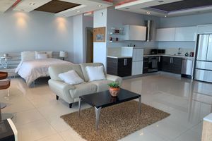 Alquiler Vacacional - Heart of San Juan Studio / Spectacular ocean views