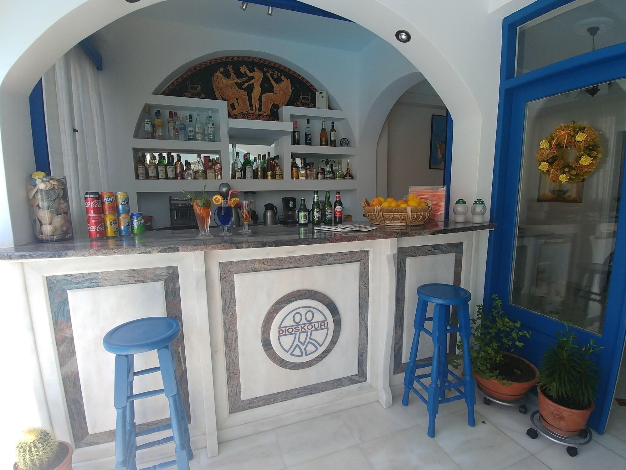 Bar/Salón Dioskouri Art Villas