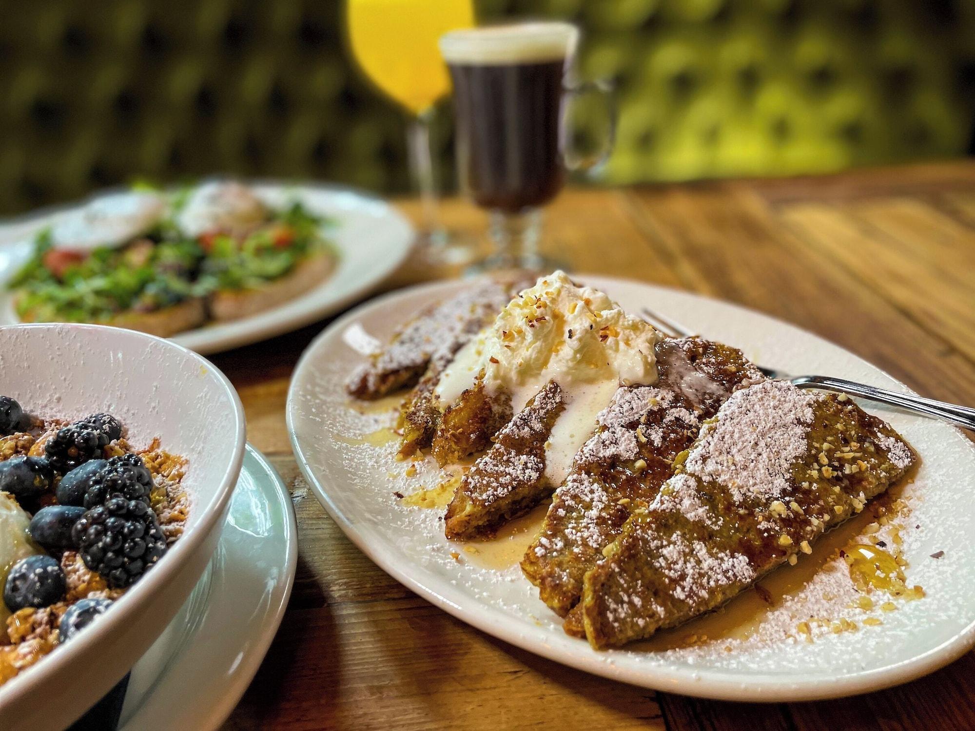 Restaurant McMenamins Elk Temple