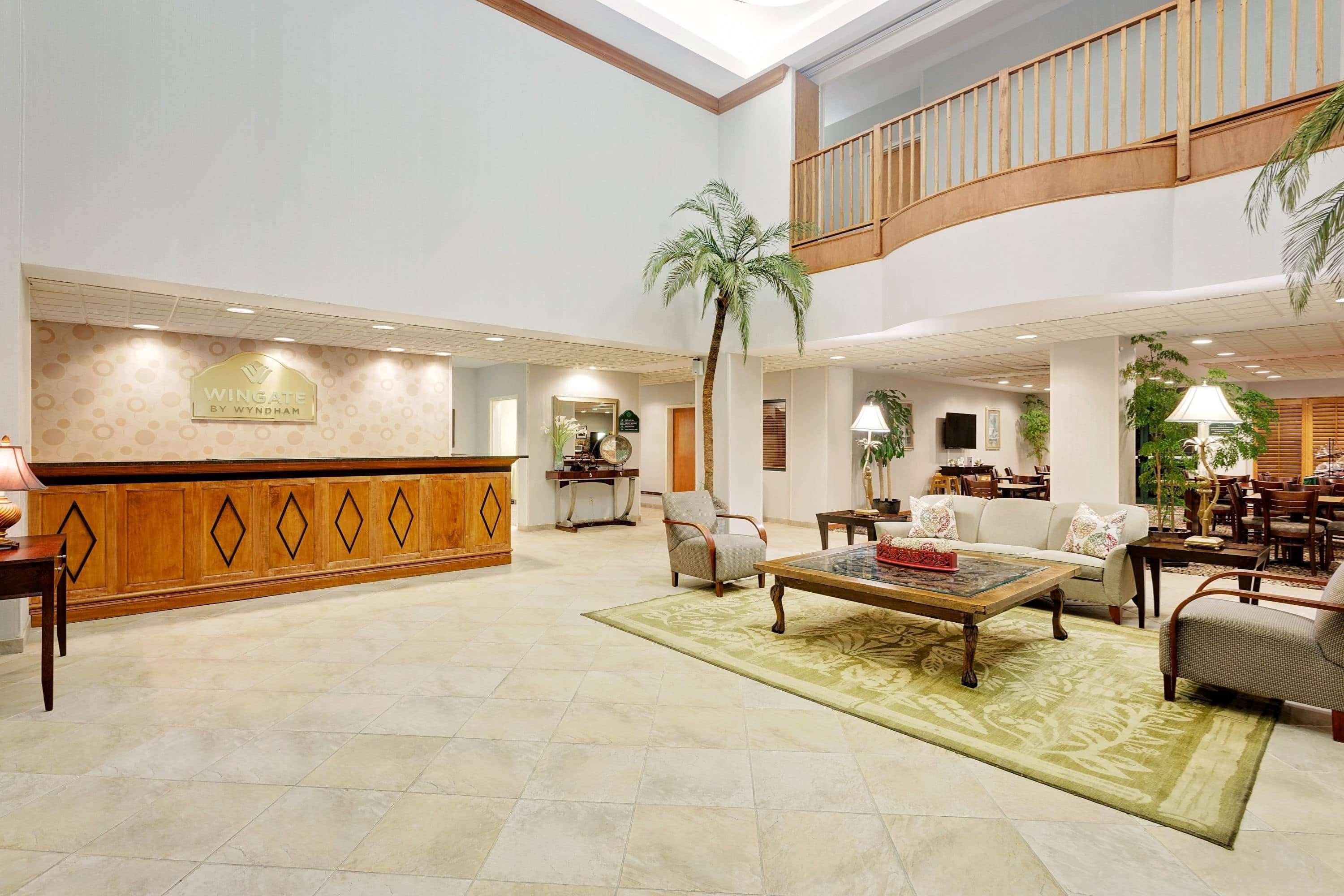 Vista Lobby Wingate by Wyndham - Destin FL
