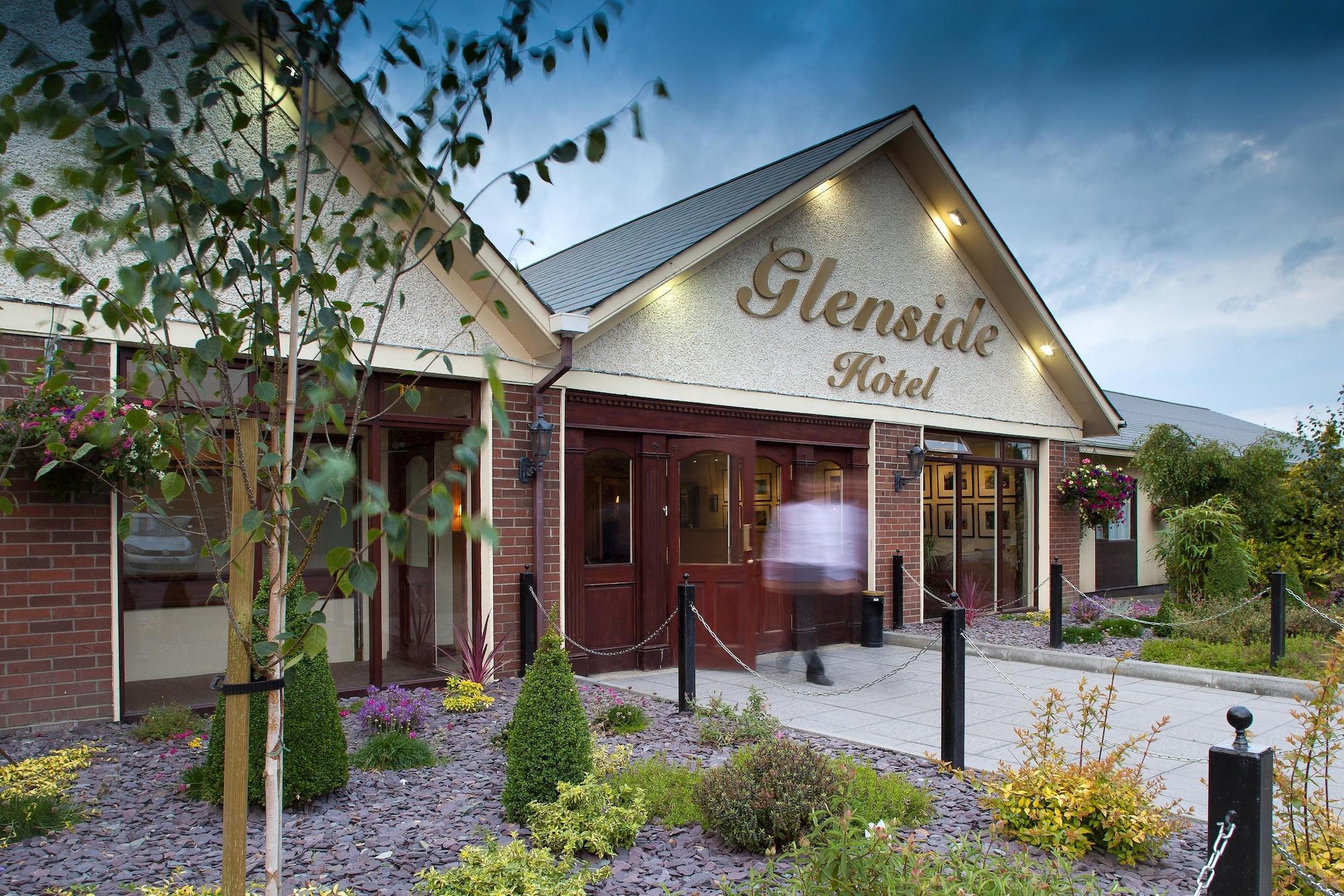 Varios Glenside Hotel