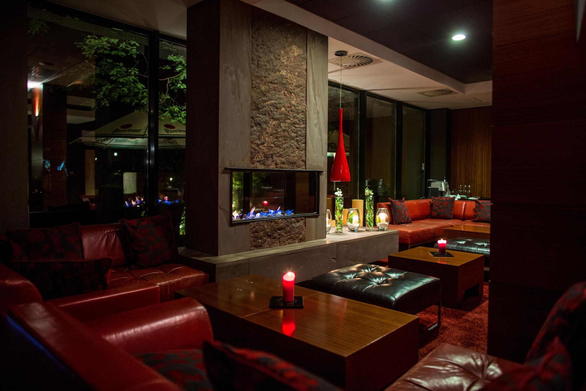 Bar/Salón Farmona Hotel Business & Spa