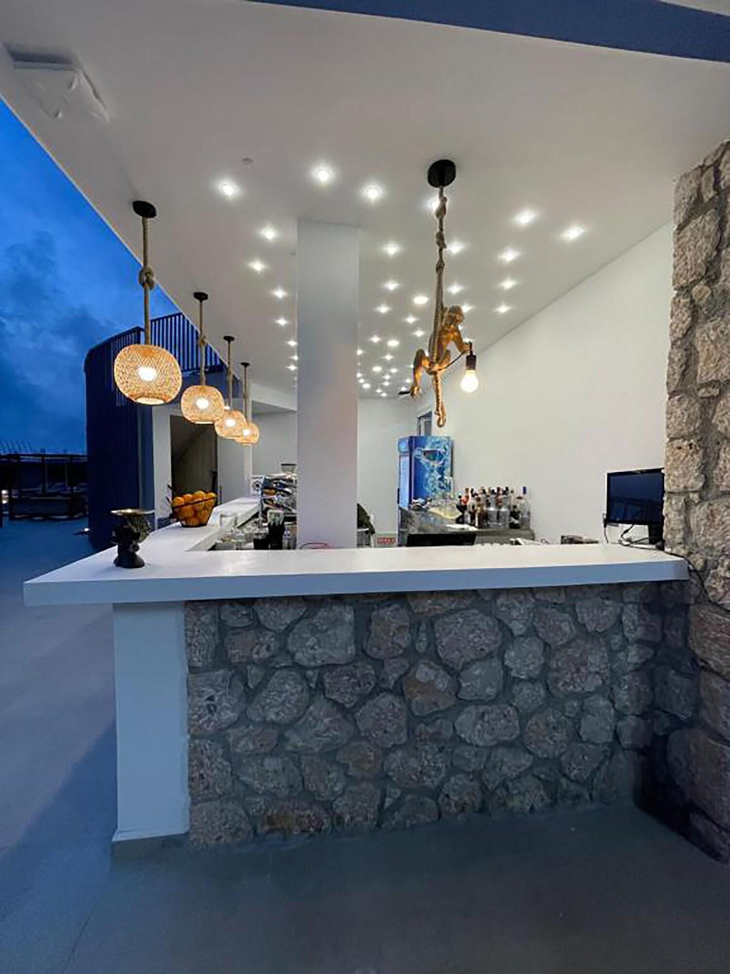 Bar/Salón Amare Hotel