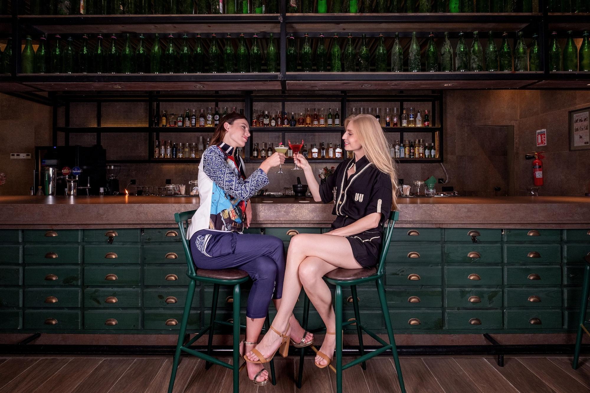 Bar/Salón Occidental Tanger