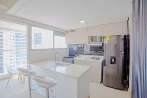 Alquiler Vacacional - Altitude Haven Loft w/ Bay View