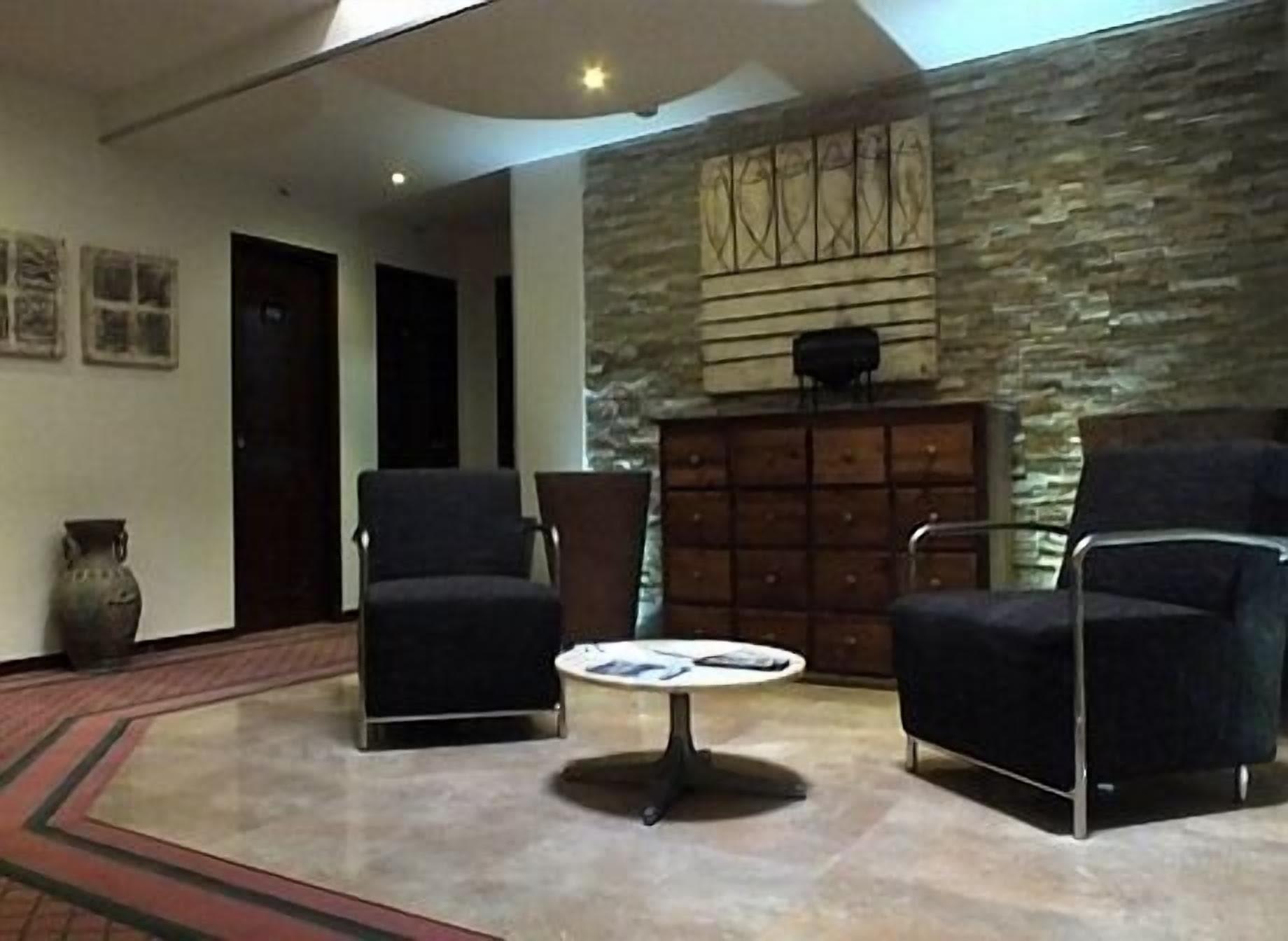 Bar/Salón Guest House Bocage