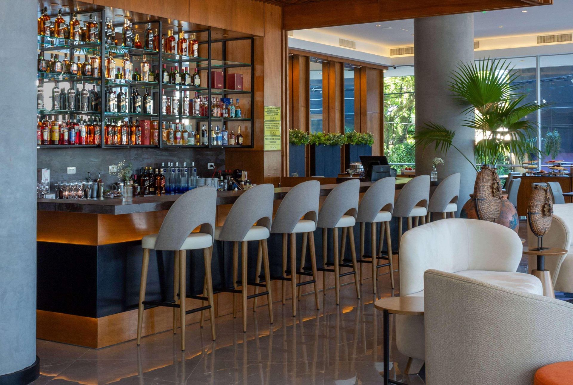Vista Lobby Tryp By Wyndham Asuncion