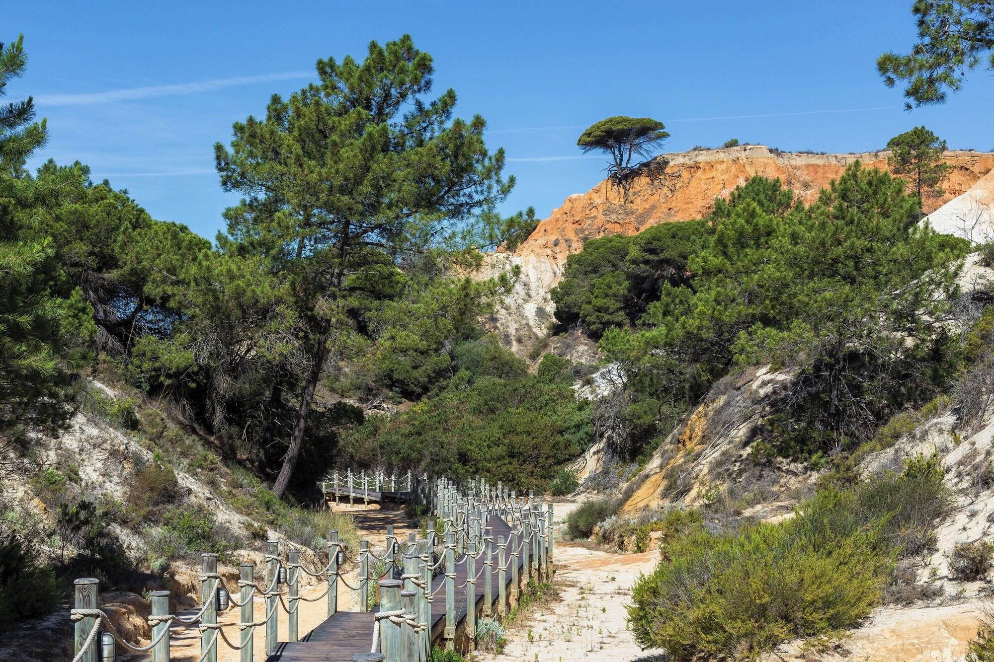 Playa Pine Cliffs Residence, a Luxury Collection Resort, Algarve