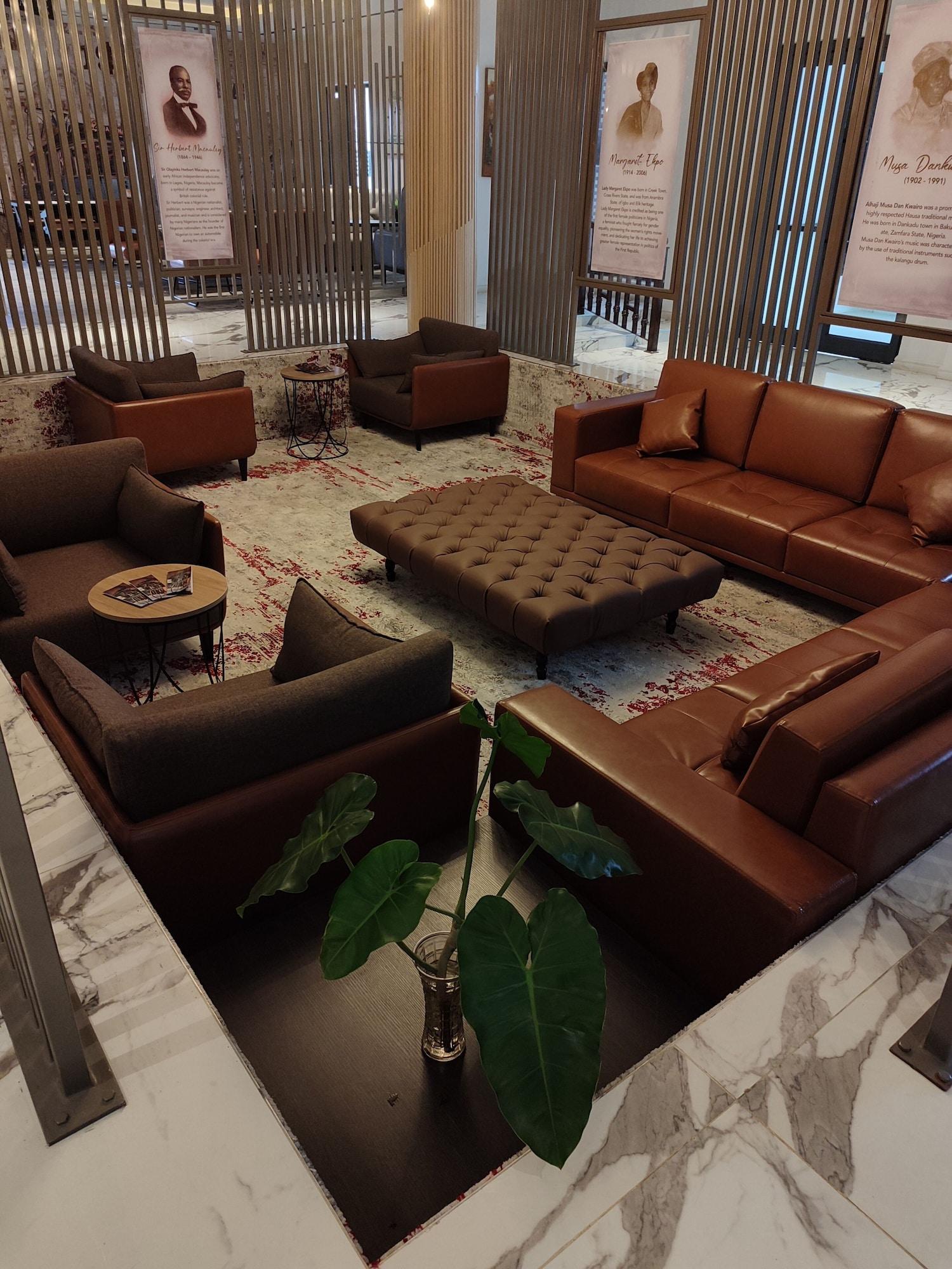 Vista Lobby BRICKSPOINT BOUTIQUE APARTHOTEL ASOKORO