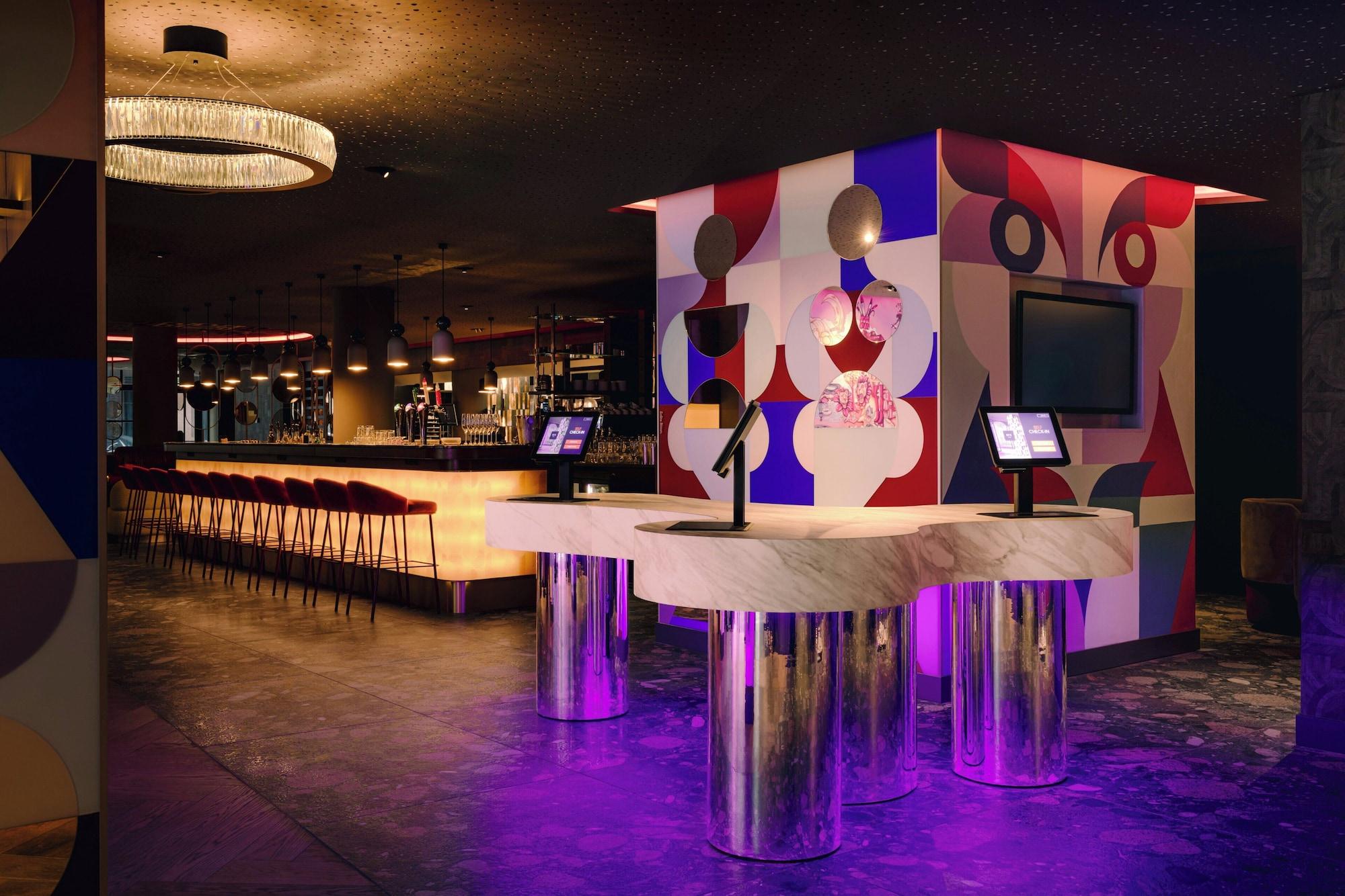Vista Lobby NYX Hotel Amsterdam Rembrandt Square