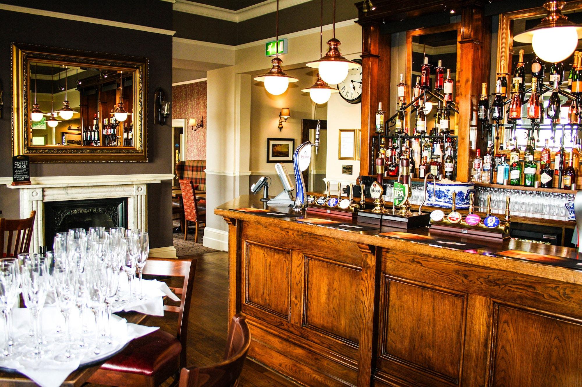 Bar/Salón Royal Hotel Ross On Wye by Greene King Inns