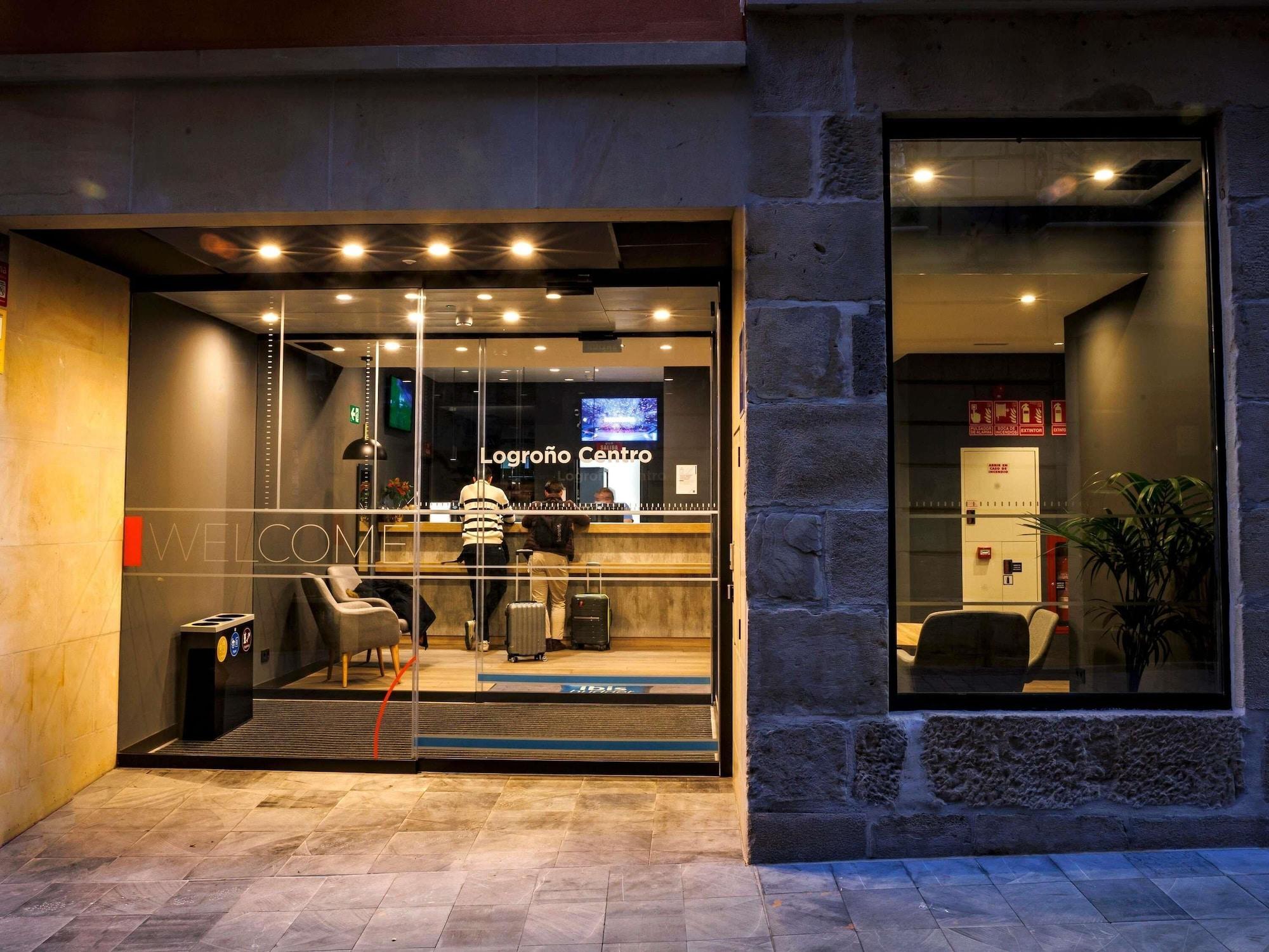 Vista Exterior ibis budget Logroño Centro