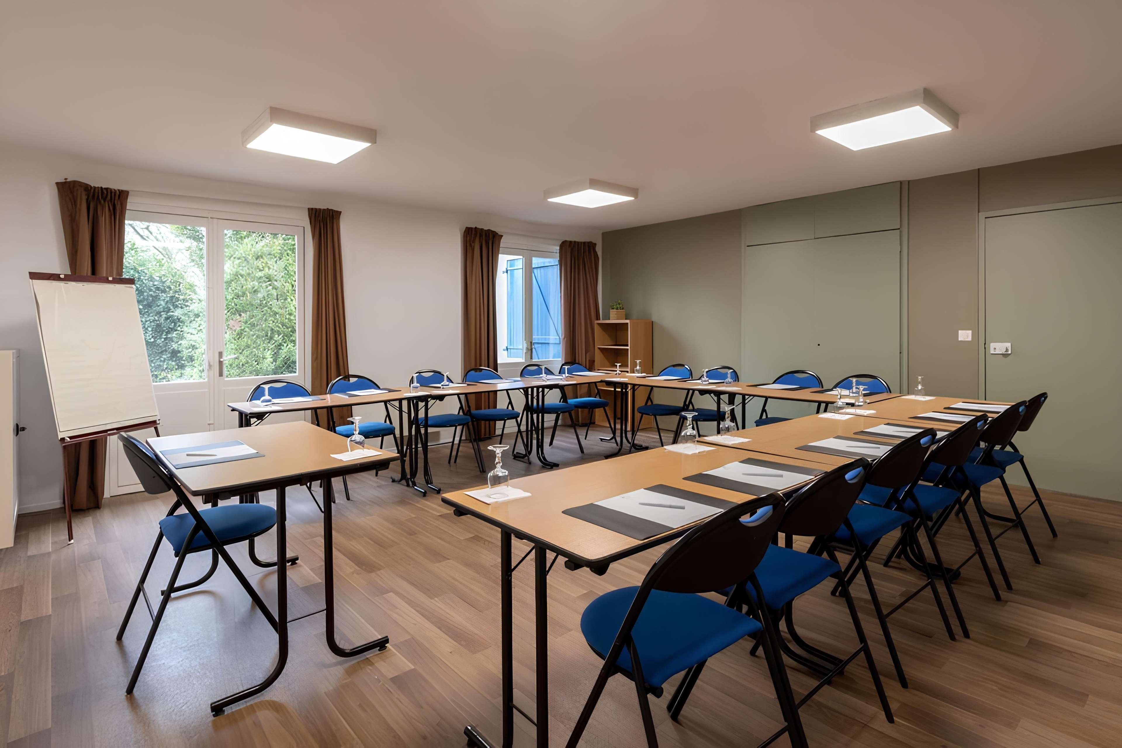 Sala de Reuniones Sure Hotel by Best Western Plaisir