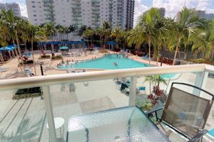 Alquiler Vacacional - SUNNY ISLES CONDO-RESORT (PARKING INCLUDED)