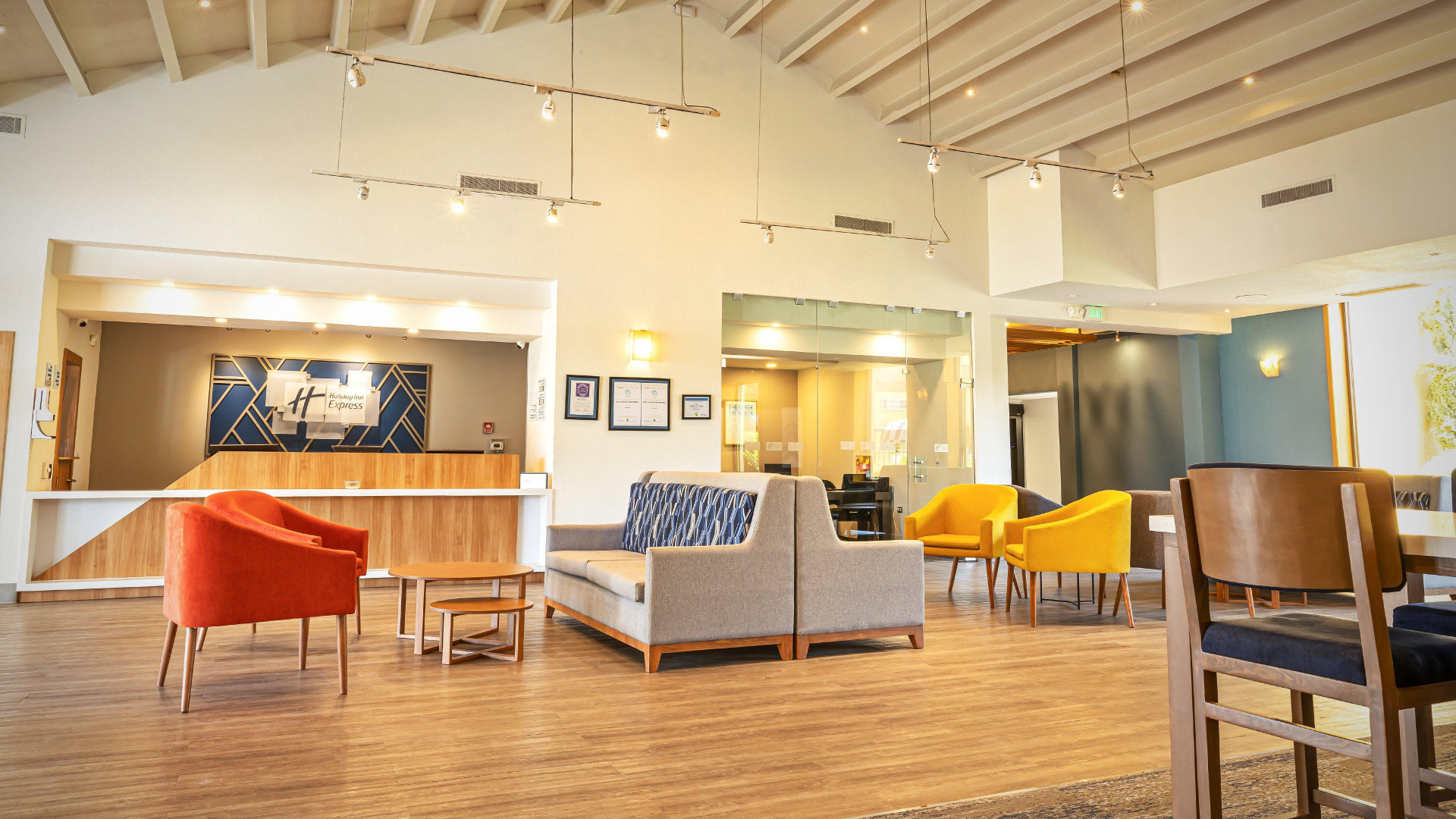 Vista Lobby Holiday Inn Express Chihuahua by IHG
