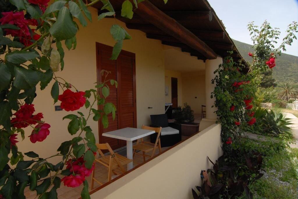 Varios Bed & Breakfast Eoliano
