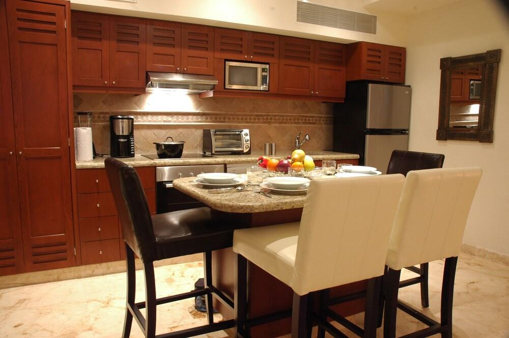 Hotel Maya Villa Condo Hotel