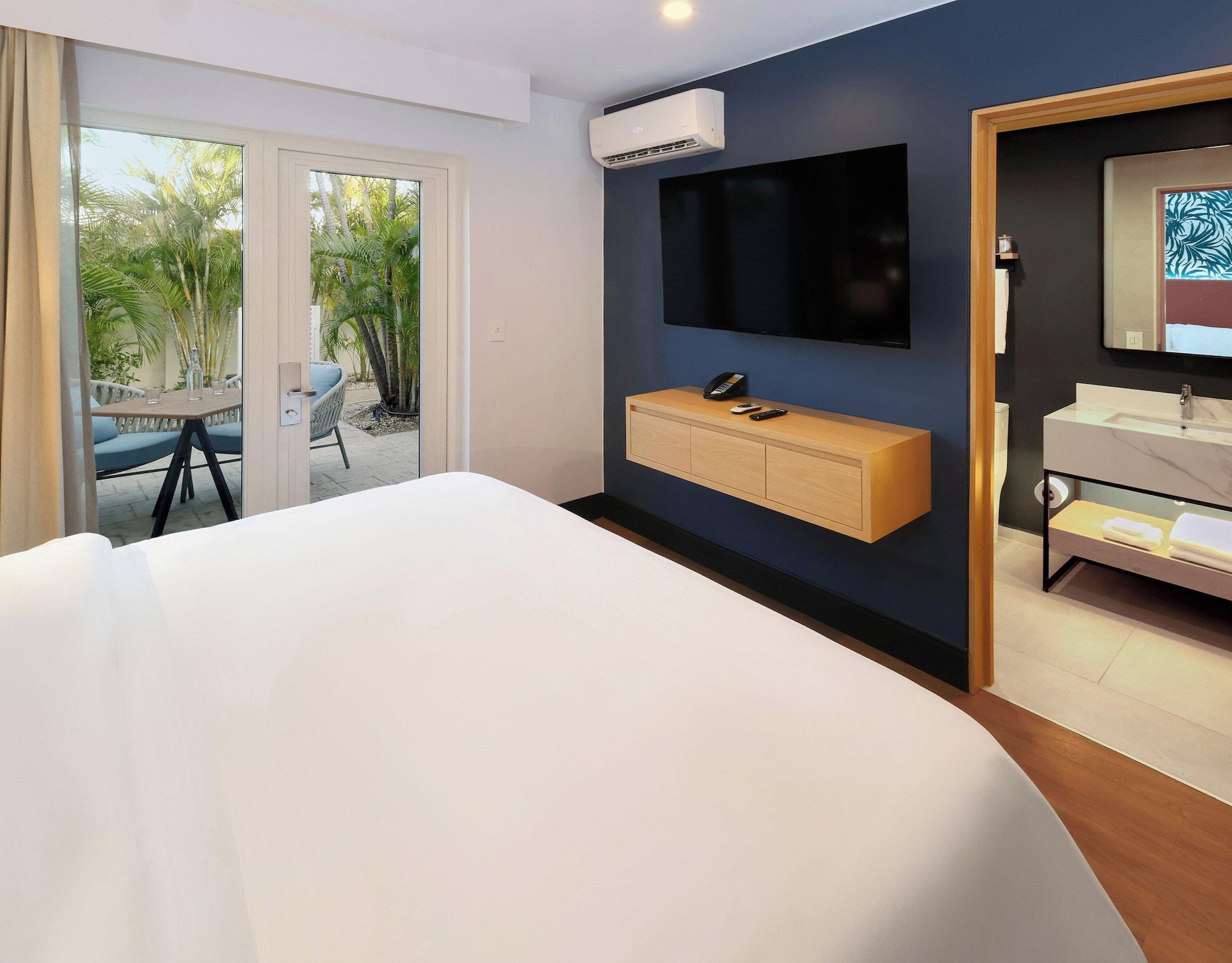 Habitación voco Surfside Aruba by IHG