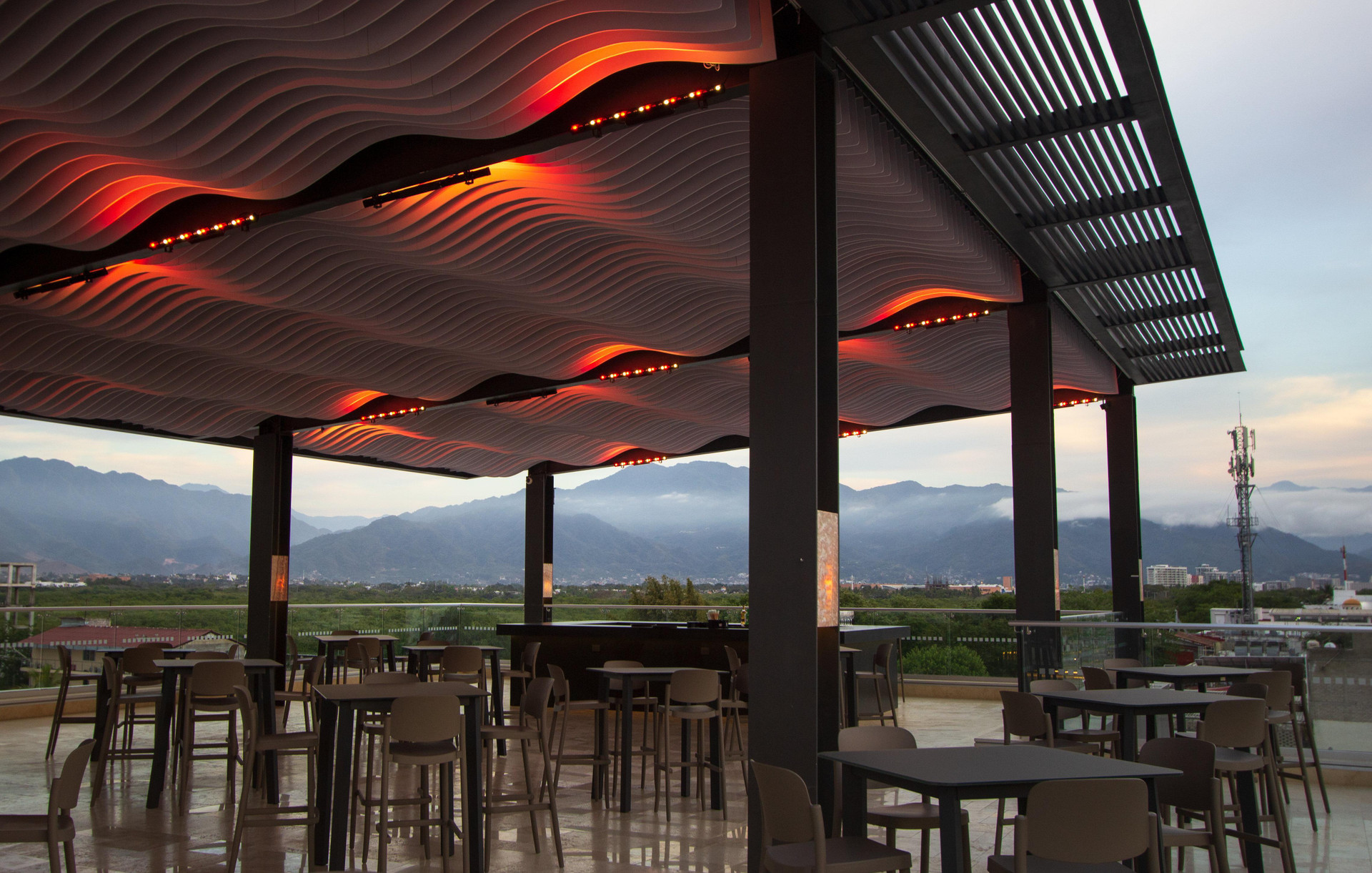 Vista Lobby Holiday Inn & Suites Puerto Vallarta Marina & Golf