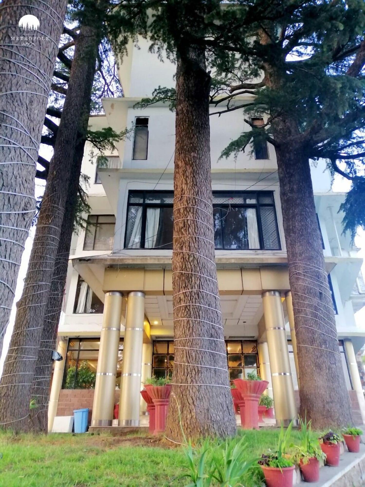 Vista Exterior Hotel Metropole