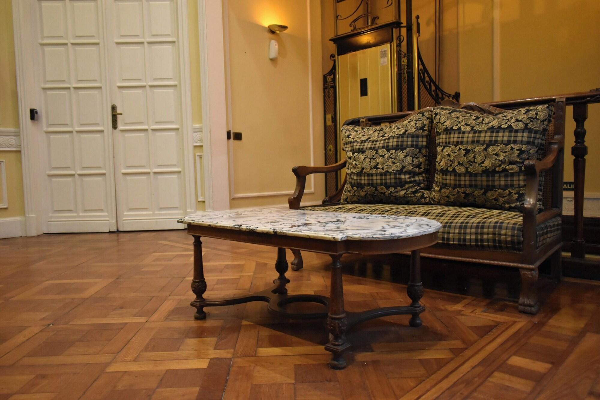 Vista Lobby Hotel Frossard