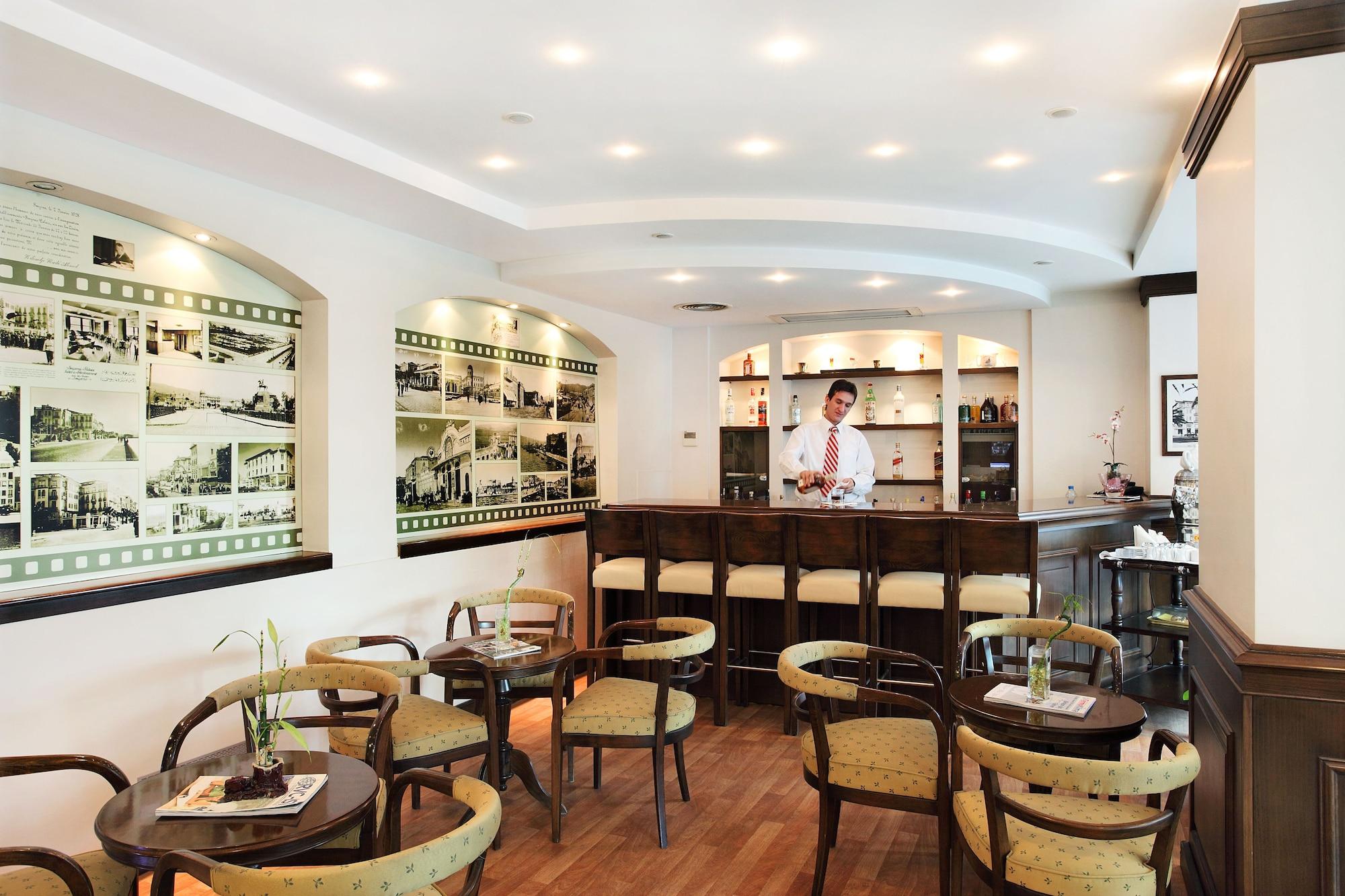 Bar/Salón Izmir Palas Otel