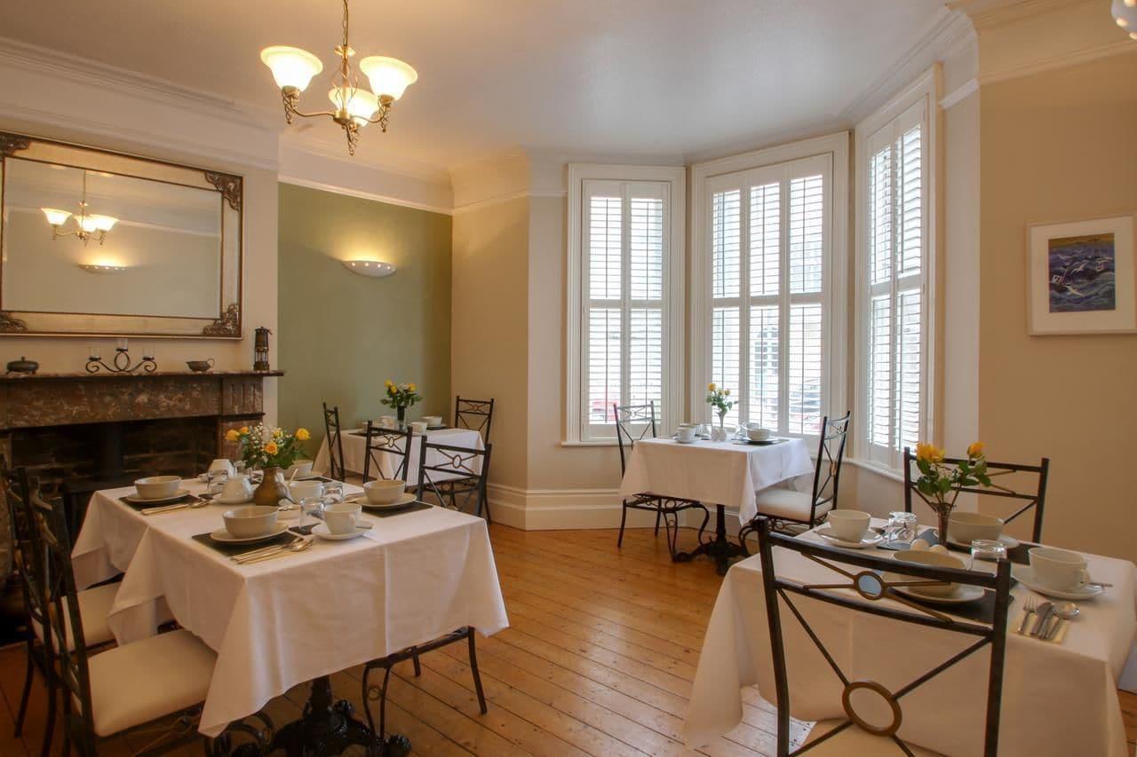 Varios Gyves Guest House