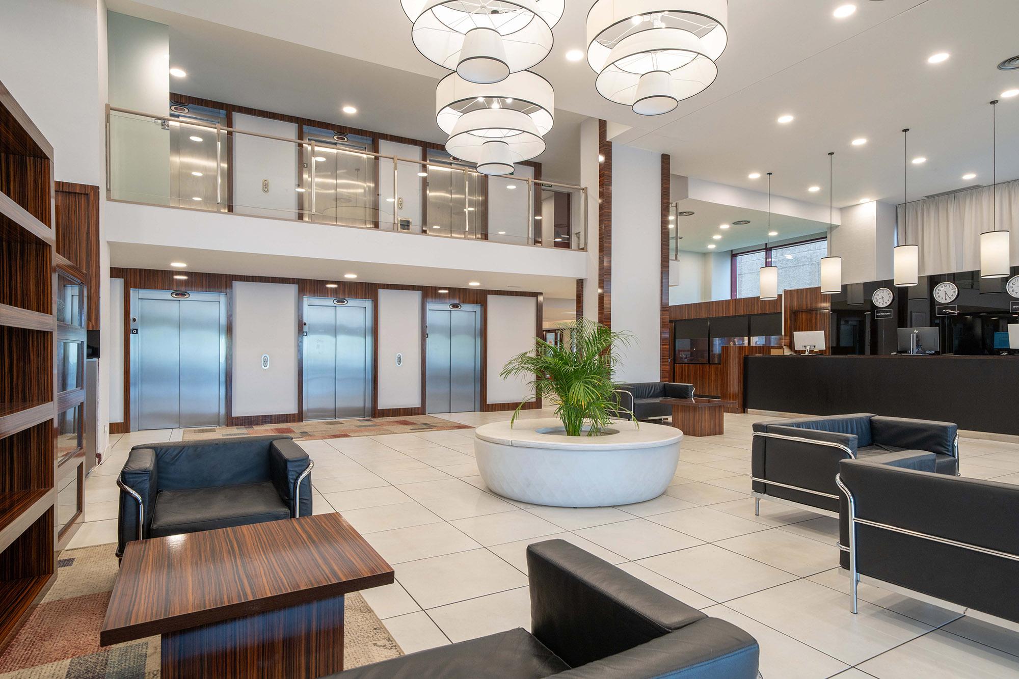 Vista Lobby Exe Convention Plaza Madrid