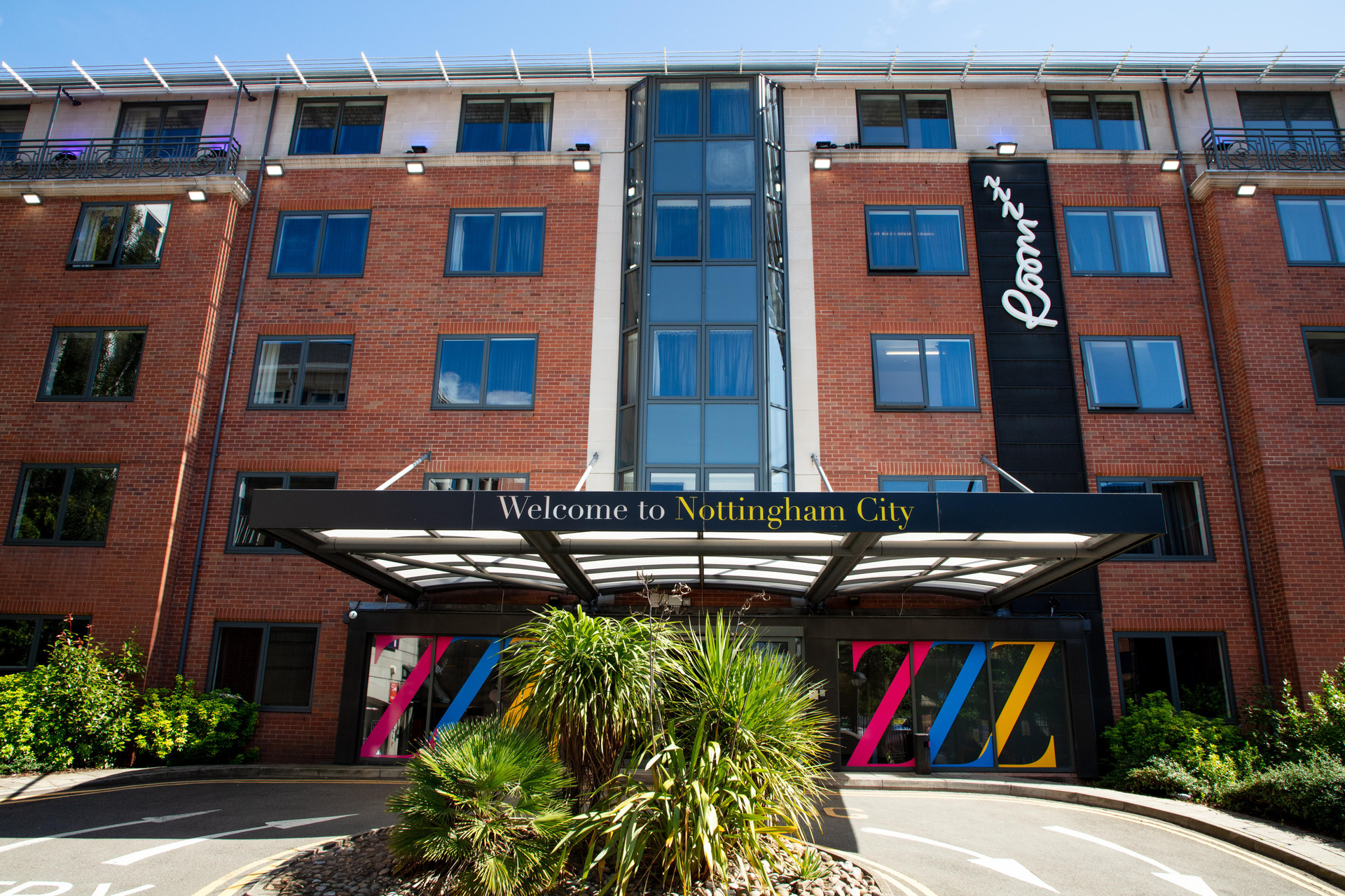Vista Exterior Roomzzz Nottingham City