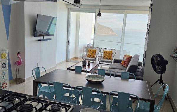 Enjoy Sunsets - 1BR Condo at the Beach at Golden Zone - Hoteles cerca de Playa Isla de la Piedra en Mazatlán