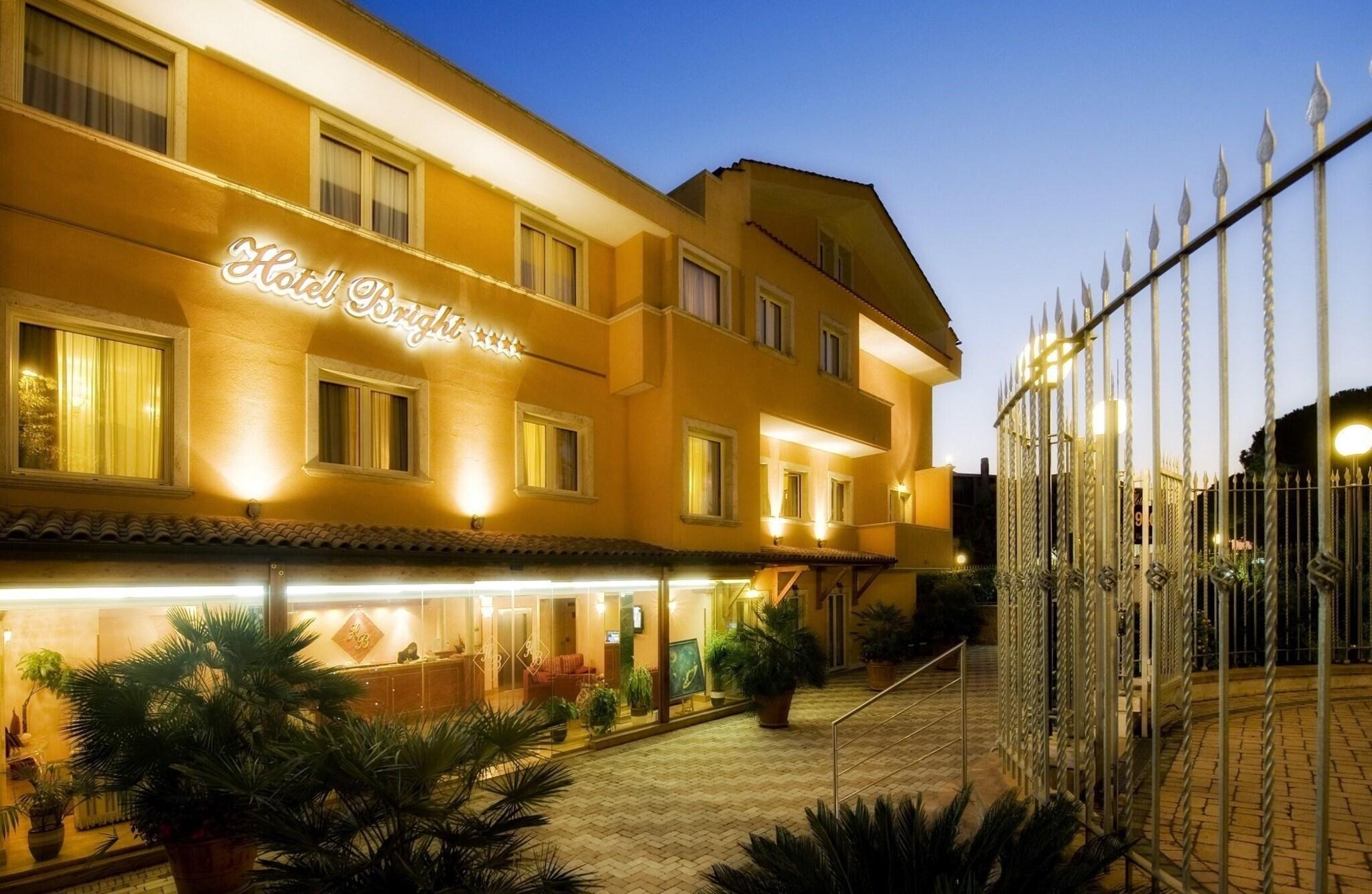 Vista Exterior Hotel Bright