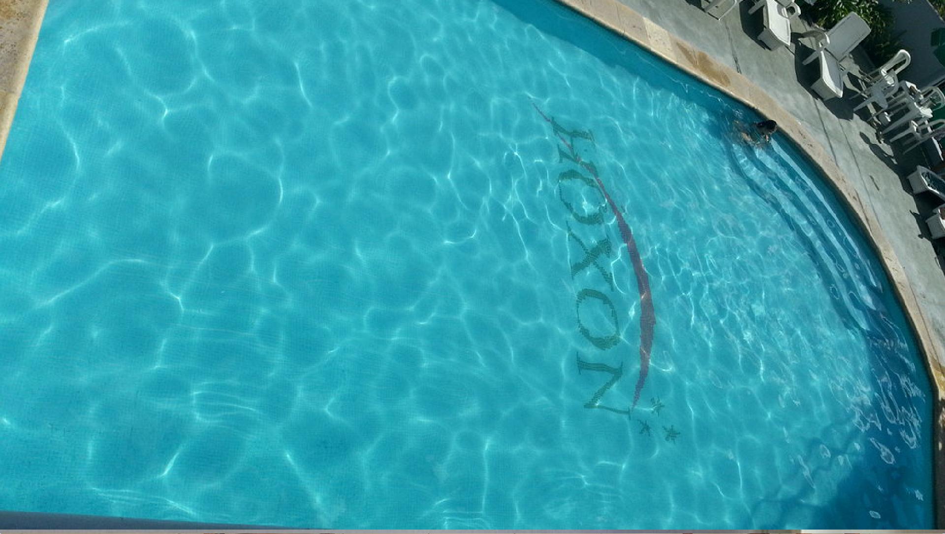 Vista Piscina Hotel Hoxon Lujan