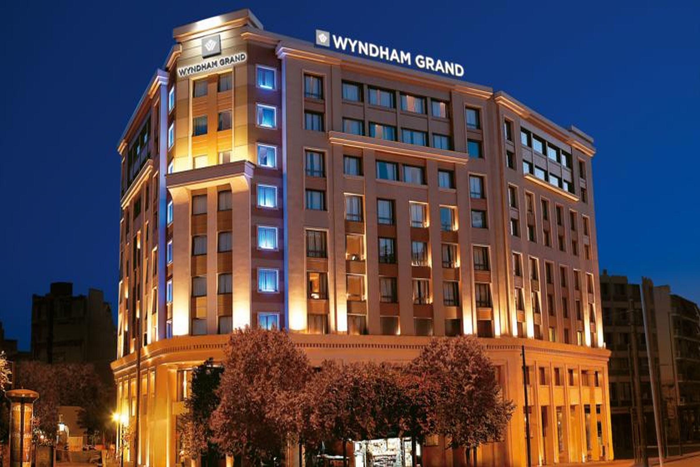 Vista Exterior Wyndham Grand Athens