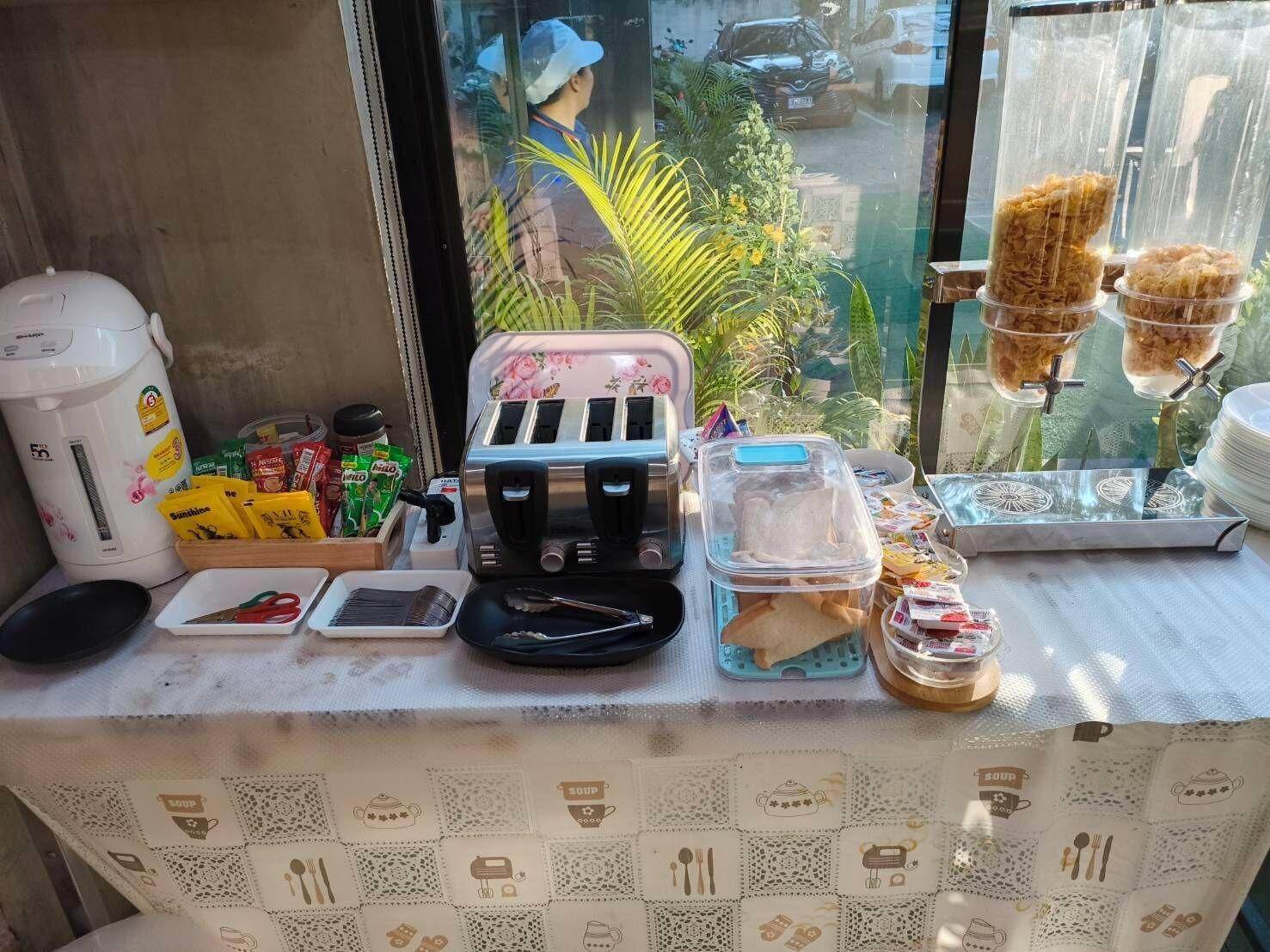 Restaurant Collection O The Bangkok Cha Cha Suite