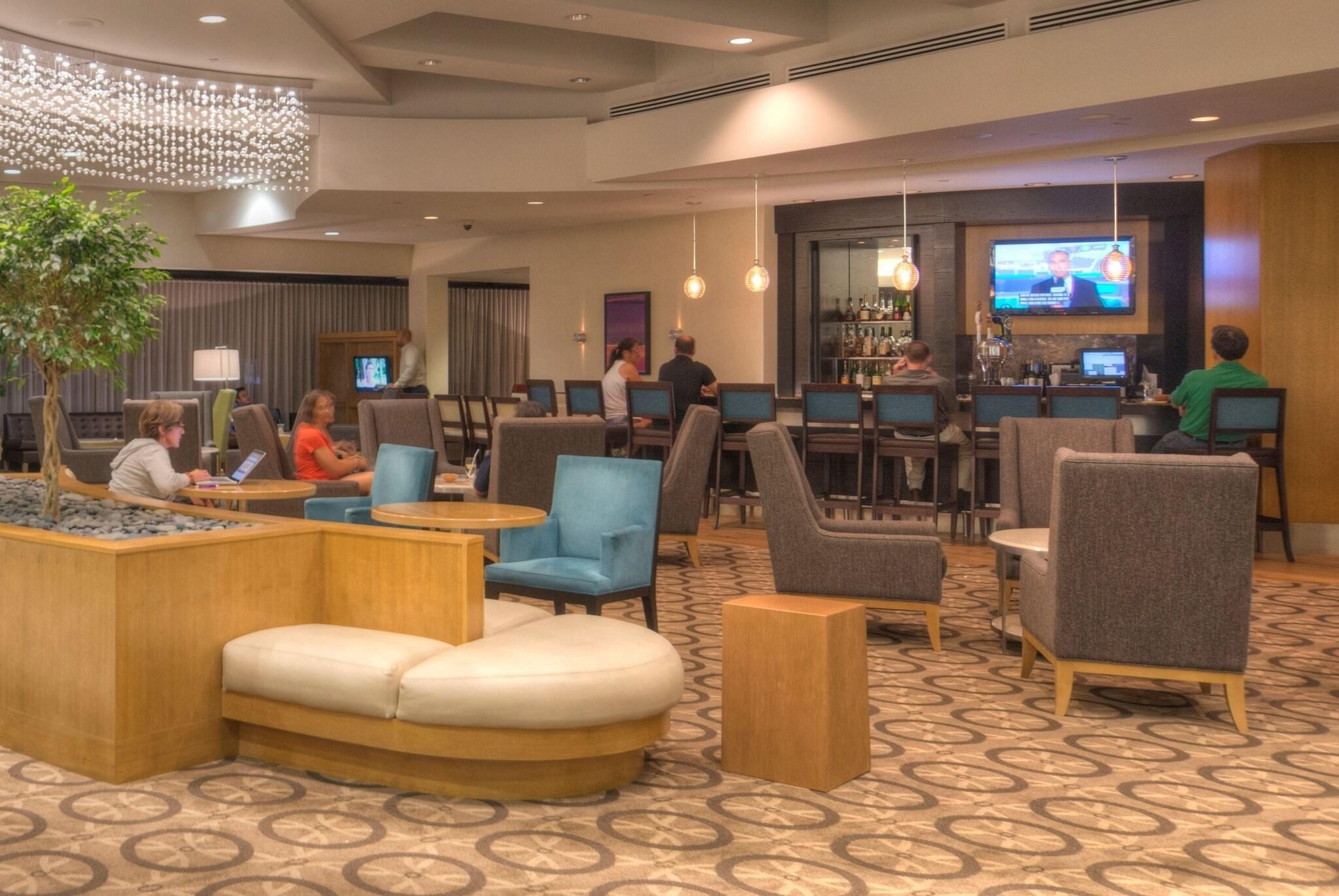 Bar/Salón DoubleTree by Hilton Washington DC - Crystal City