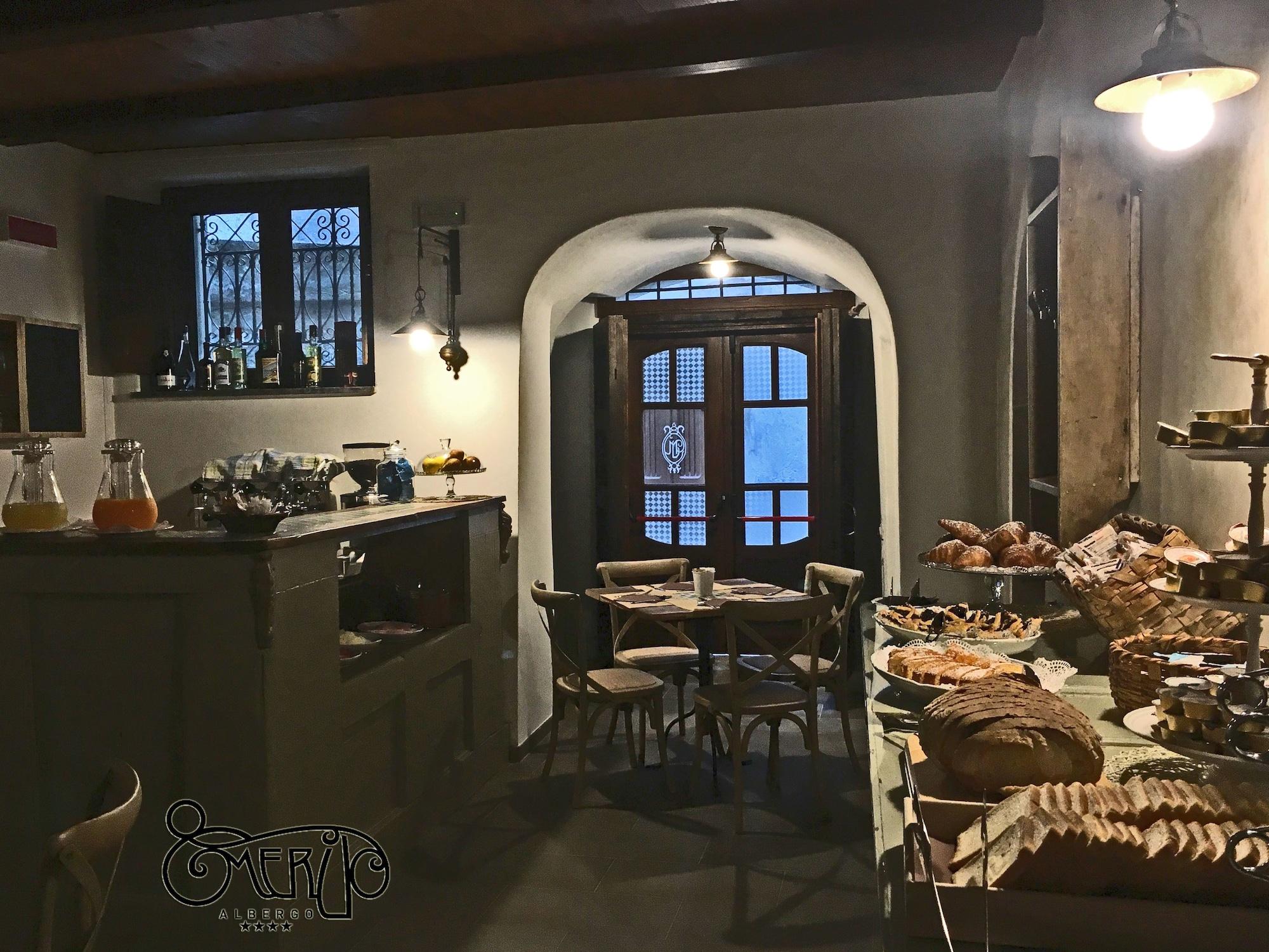 Bar/Salón Albergo Merùo