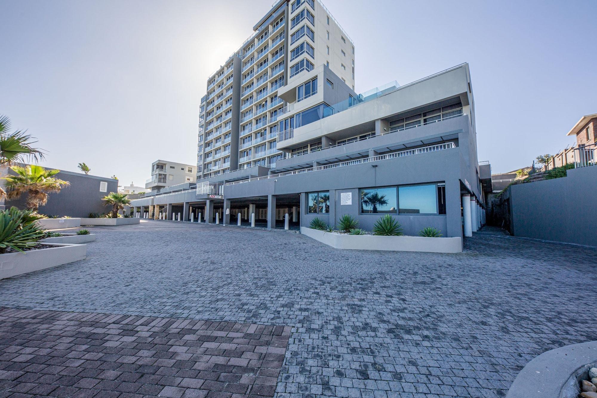 Vista Exterior Infinity Self-Catering Apartments