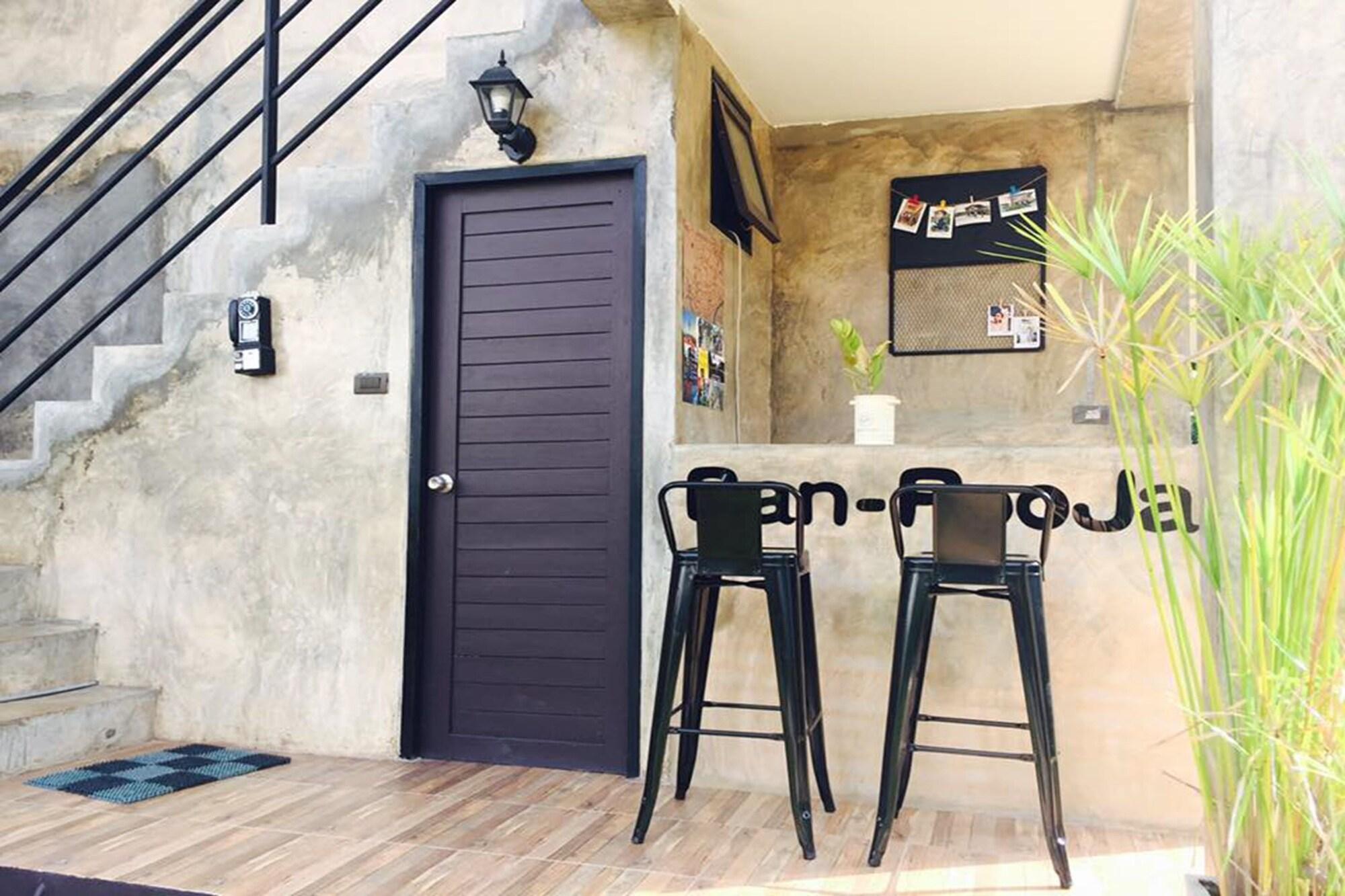 Vista Lobby Ban Roojai