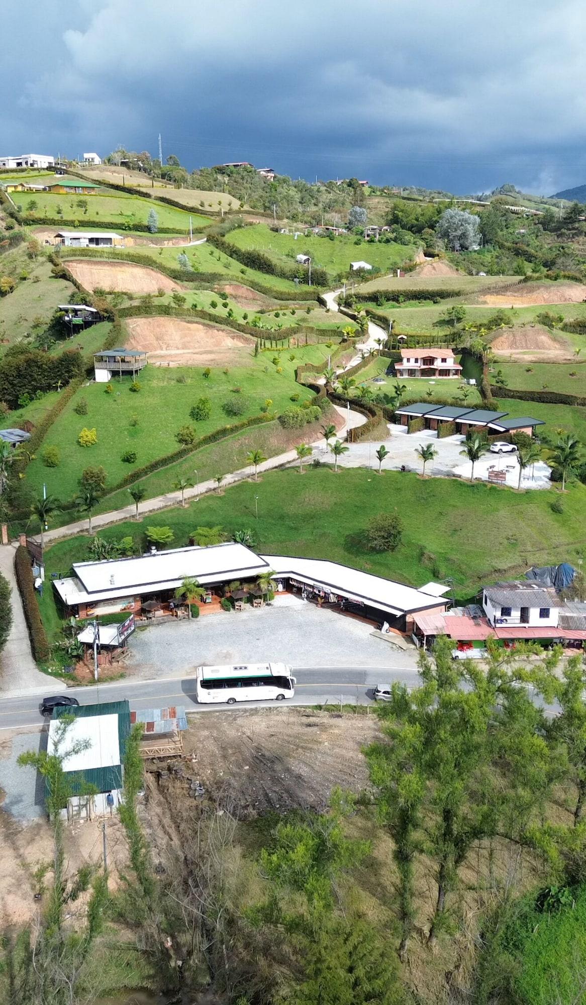 Vista Exterior Suites del Lago