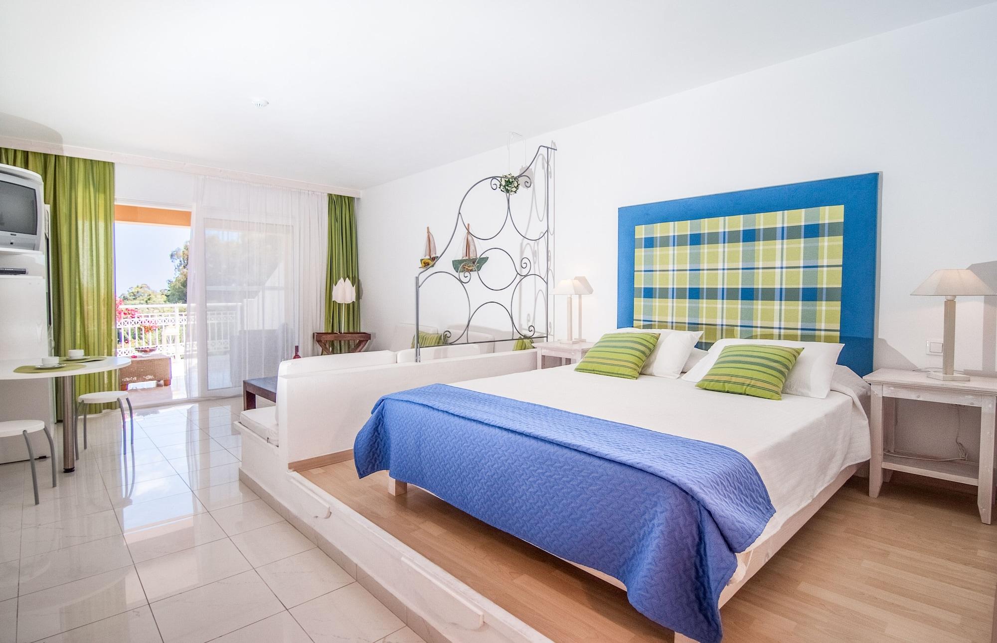 Habitación Gerakas Belvedere Hotel & Luxury Suites