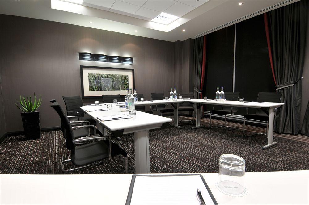 Sala de Reuniones Doubletree by Hilton Hotel Woking