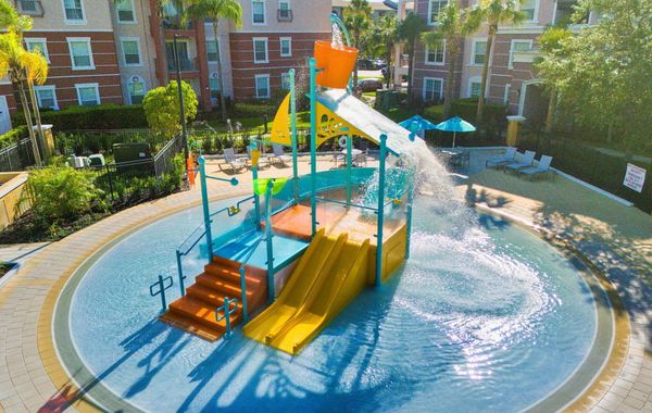 Beautiful Modern Condo, Near the Parks! 3021 - Hoteles cerca de Cerca del Aeropuerto en Orlando