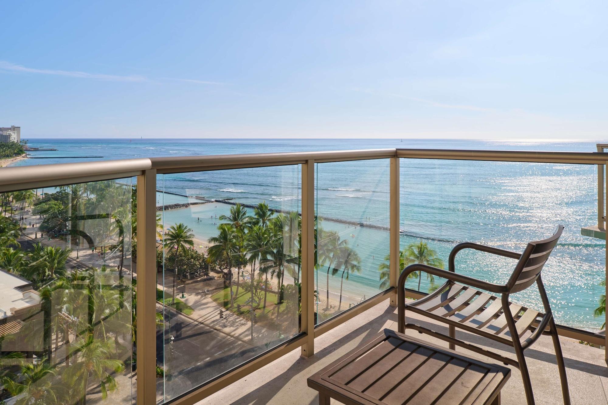 Playa Aston Waikiki Circle Hotel