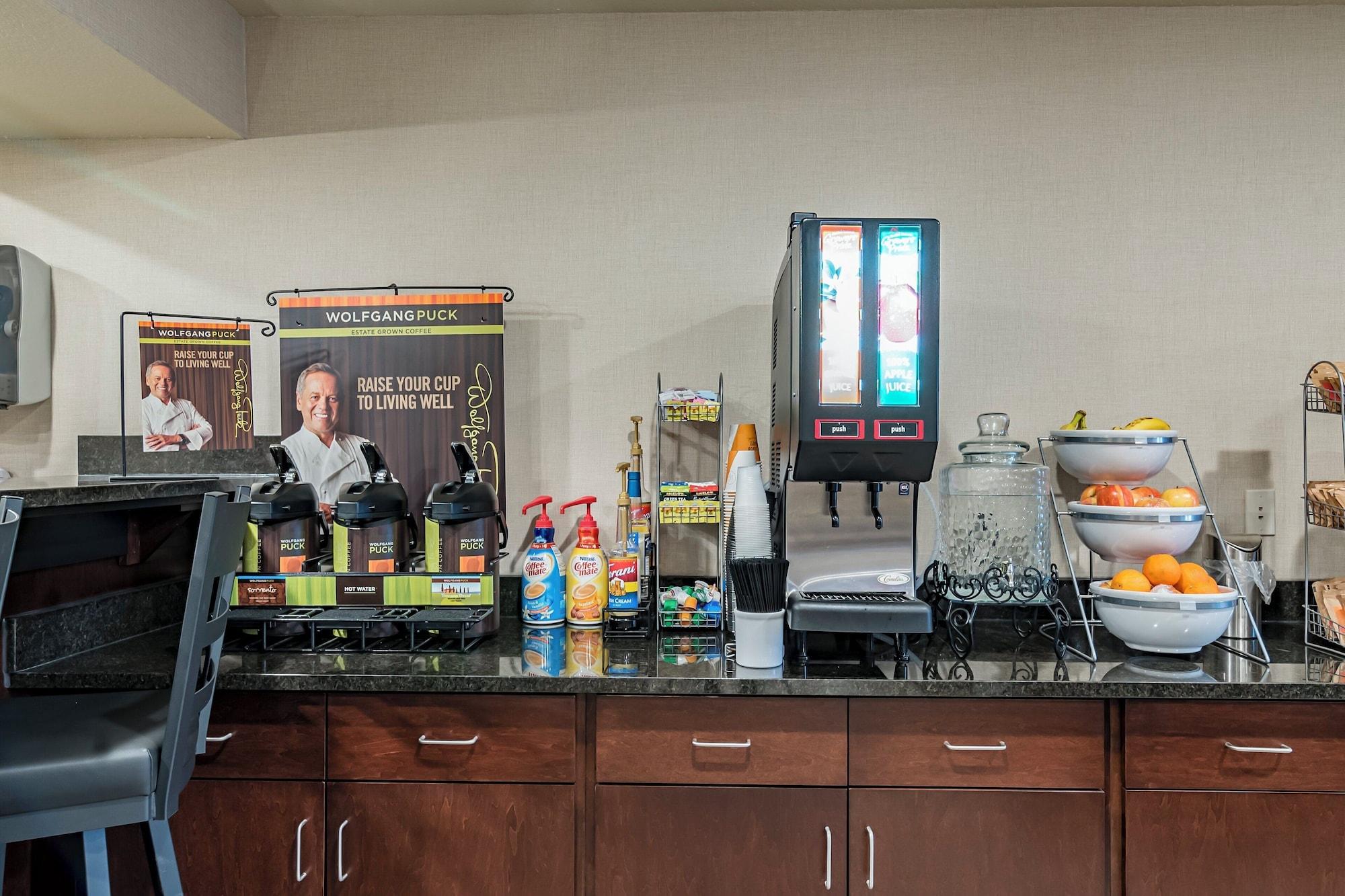 Bar/Salón Cobblestone Inn & Suites - Lamoni