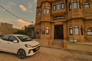 Alojamiento - Hotel Jodhani Regency